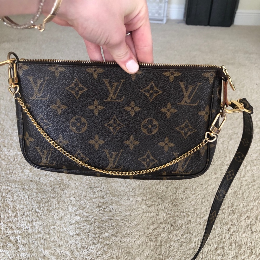 LOUIS VUITTON POCHETTE ACCESSORIES